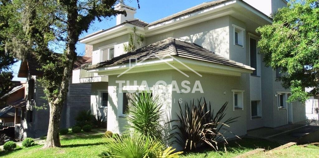Casa à venda no Condomínio Altos Pinheiros em Canela - RS