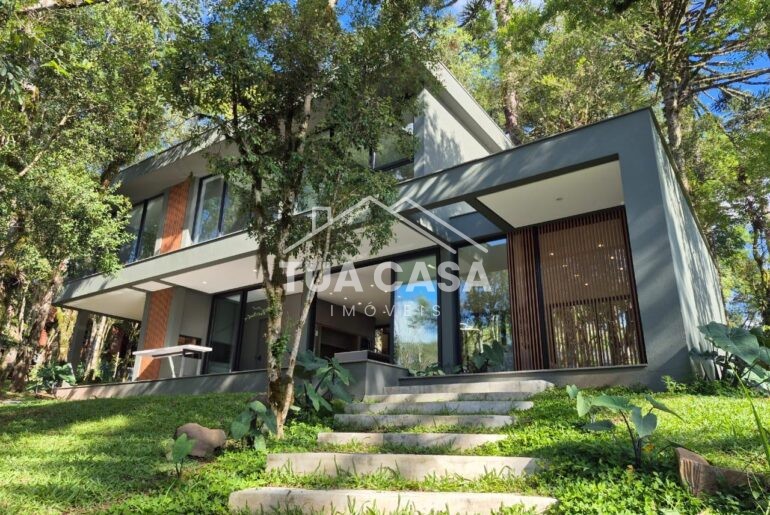 Casa à venda no Residencial Pinheiro Grosso em Canela - RS