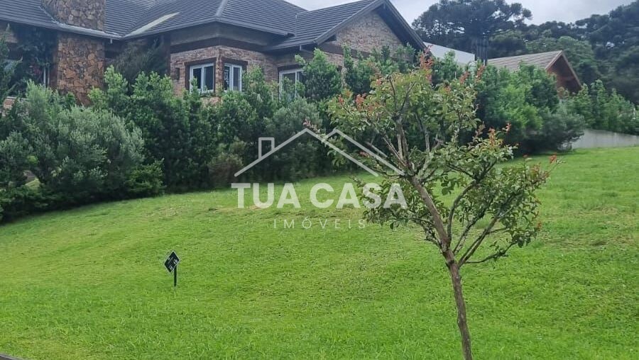 Terreno à venda no Condomínio Altos Pinheiros em Canela - RS
