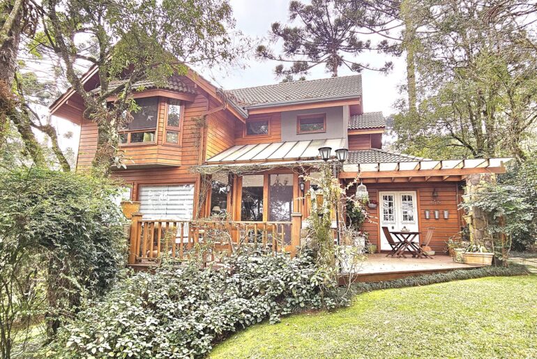 Bela casa à venda no Aspen Mountain em Gramado