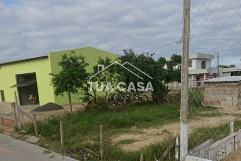 Terreno à Venda em Passo de Torres na Praia Barra Velha