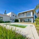 Casa de Condomínio à venda em Xangri-lá - Riviera I
