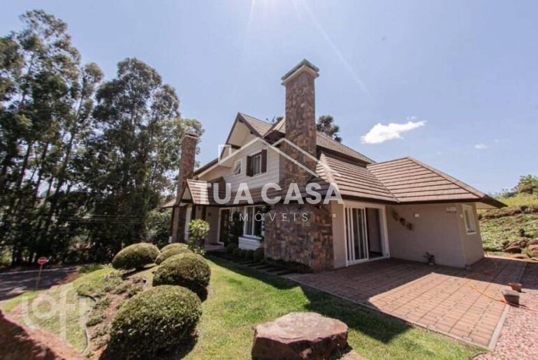 Casa à Venda em Gramado – Vale das Colinas