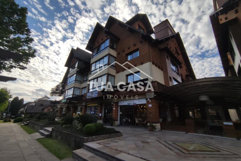 Cobertura à venda no Centro de Gramado com 4 dormitórios sendo 3 Suítes