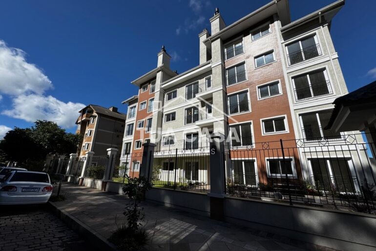 Apartamento à venda no centro de Canela com 2 dormitórios