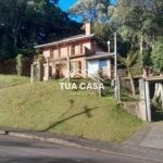 Casa à venda em Canela com 2 dormitórios próxima ao centro