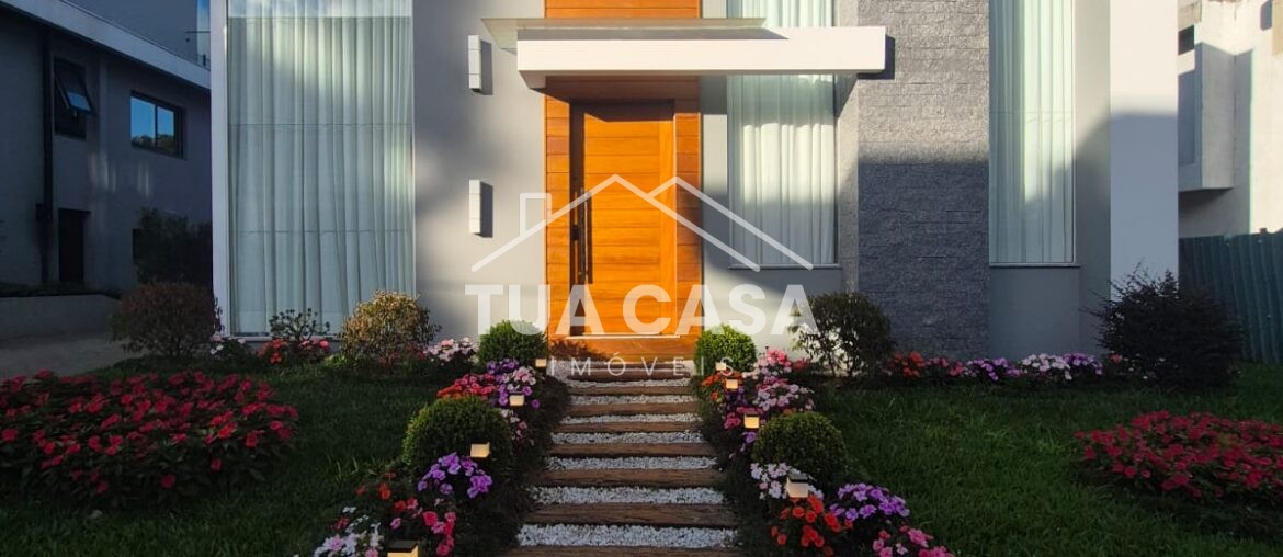 casa à venda no Condomínio Vista do Centro em Gramado com 3 suítes