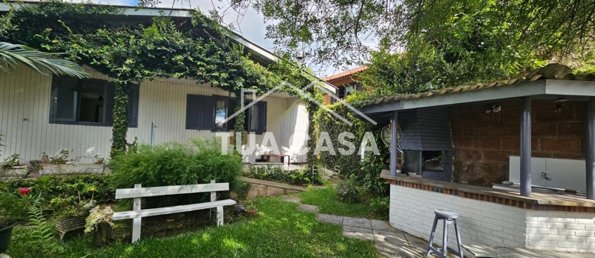 Casa à venda no Santa Terezinha em Canela com 5 suítes