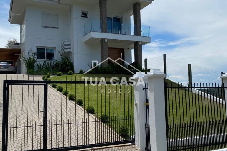Casa mobiliada à venda no Vale das Colinas em Gramado