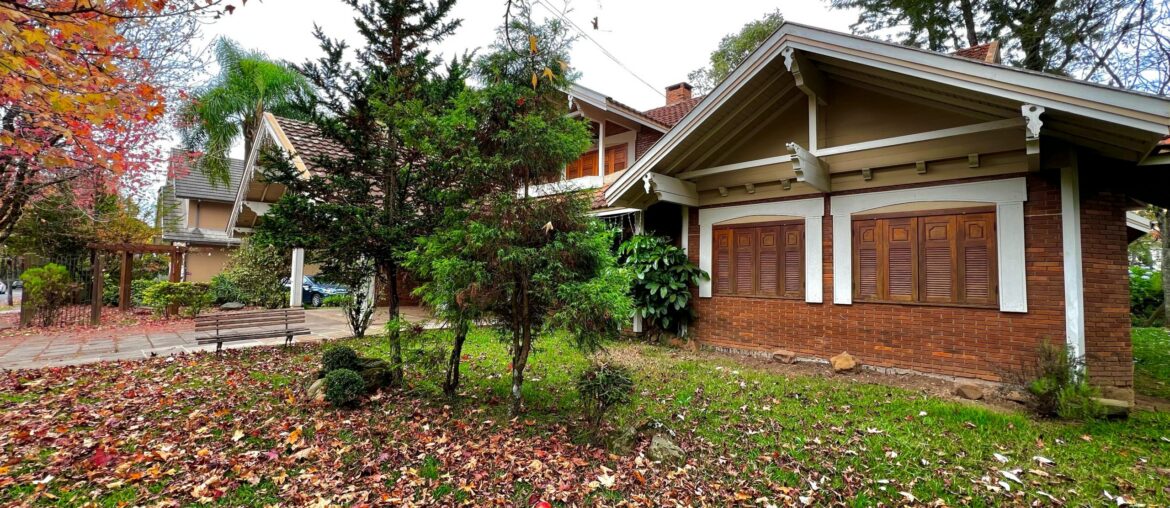 Casa à venda no bairro Planalto em Gramado