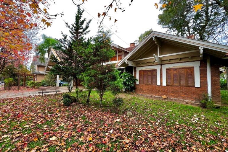 Casa à venda no bairro Planalto em Gramado