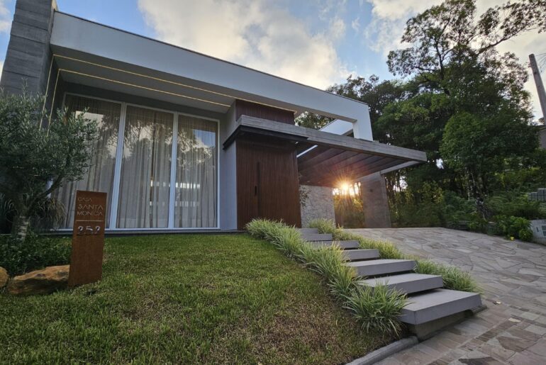 Casa nova à venda no Vivendas do Arvoredo em Canela