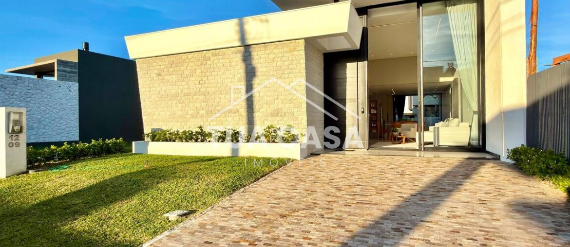Casa à venda no Condomínio Sunset em Xangri-Lá com 4 suítes